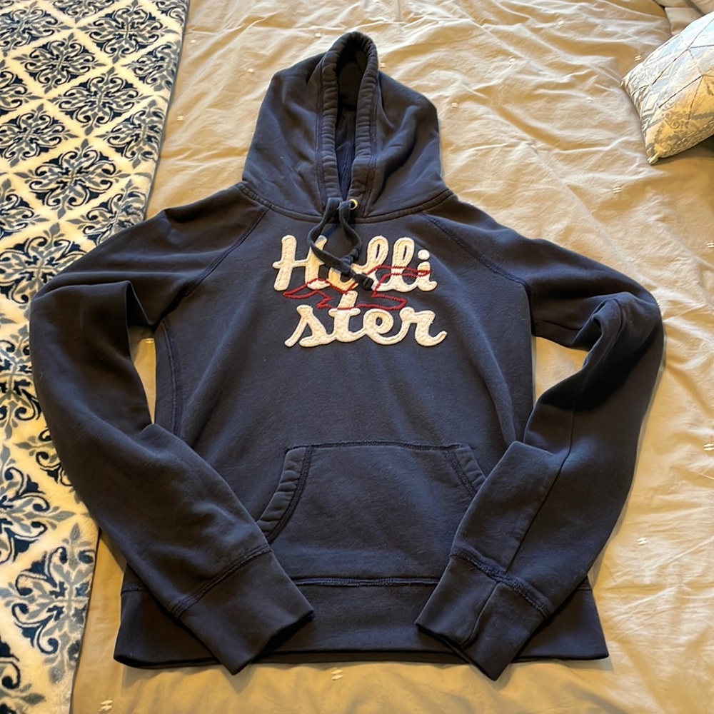 Hollister sweatshirt